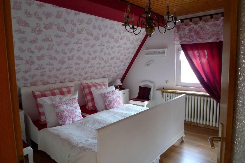 Ferienwohnung Geiernest Ochsenfurt Bagian luar foto